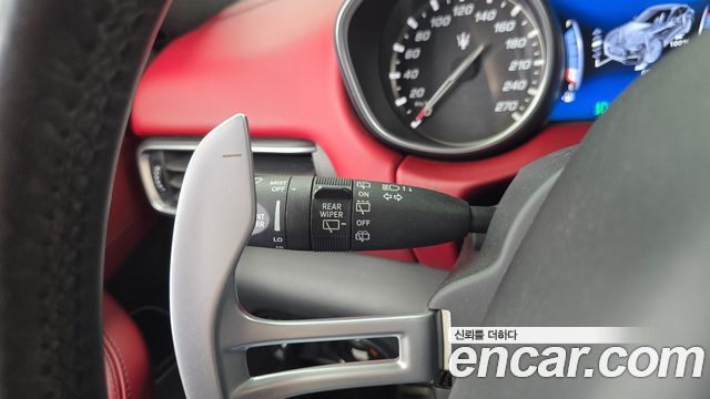Maserati Levante 3.0 Diesel AWD 2018 — фото 32