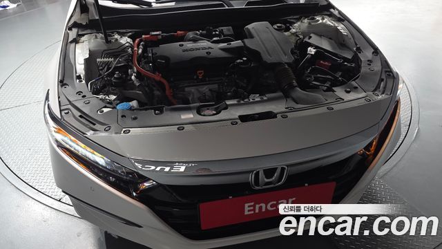 Honda Accord (X) 2.0 Hybrid Touring 2019 — фото 6