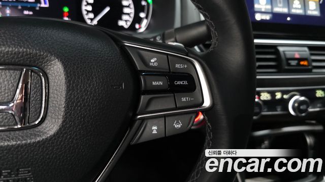 Honda Accord (X) 2.0 Hybrid Touring 2019 — фото 36