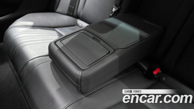 Honda Accord (X) 2.0 Hybrid Touring 2019 — фото 37