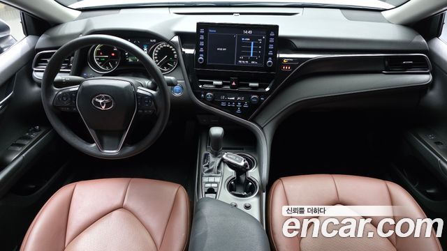 Toyota Camry (XV70) 2.5 LE Hybrid 2024 — фото 7