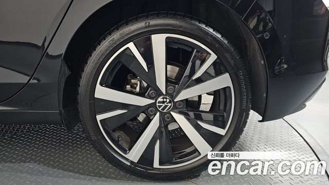 Volkswagen Golf (VIII) 2.0 TDI Prestige 2025 — фото 21