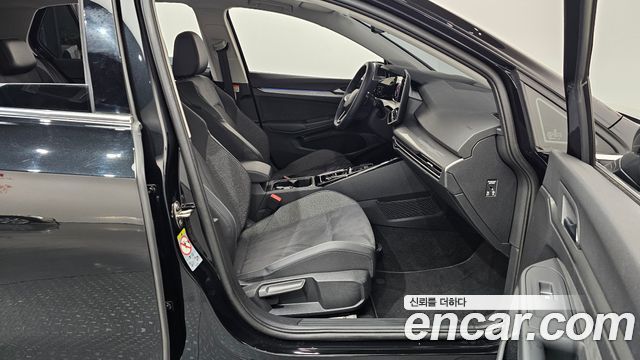 Volkswagen Golf (VIII) 2.0 TDI Prestige 2025 — фото 26