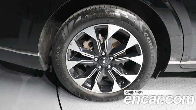 Kia Carnival (IV) Diesel 9-Seater Hi-Limousine Signature 2023 — фото 5