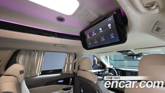 Kia Carnival (IV) Diesel 9-Seater Hi-Limousine Signature 2023 — фото 17