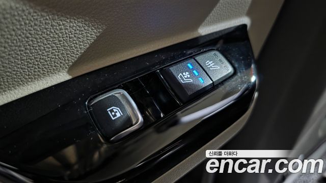 Kia Carnival (IV) Diesel 9-Seater Hi-Limousine Signature 2023 — фото 18