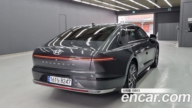 Hyundai Grandeur (GN7) 2,5 Gasoline 2WD Premium 2023 — фото 2