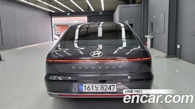 Hyundai Grandeur (GN7) 2,5 Gasoline 2WD Premium 2023 — фото 4