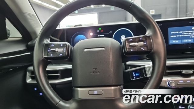 Hyundai Grandeur (GN7) 2,5 Gasoline 2WD Premium 2023 — фото 9