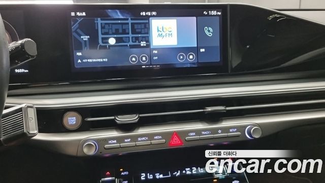 Hyundai Grandeur (GN7) 2,5 Gasoline 2WD Premium 2023 — фото 19