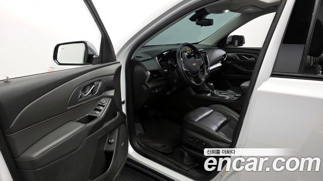 Chevrolet Traverse 3.6 AWD Redline 2020 — фото 10