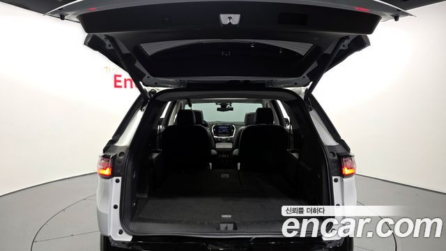 Chevrolet Traverse 3.6 AWD Redline 2020 — фото 20