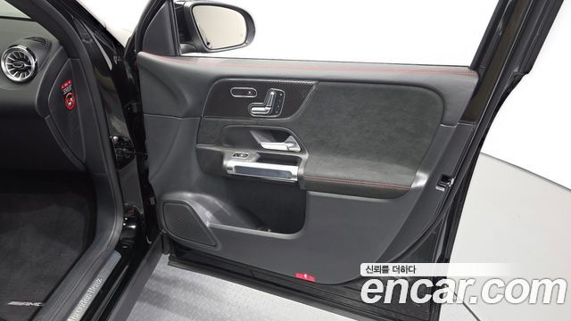 Mercedes-Benz GLB-Class (X247) GLB250 4MATIC 2023 — фото 30