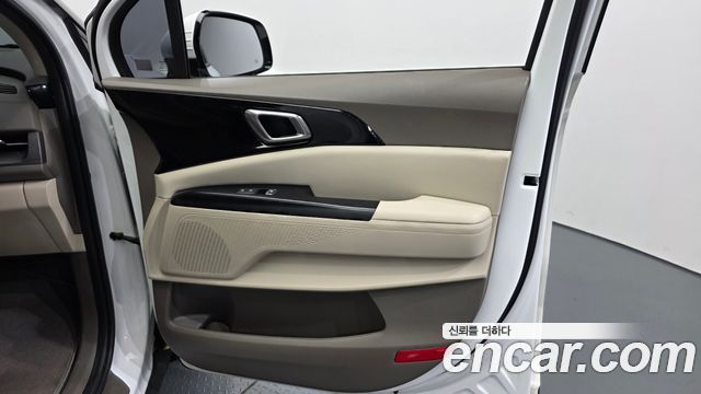 Kia Carnival (IV) Diesel 9-Seater Prestige 2023 — фото 25