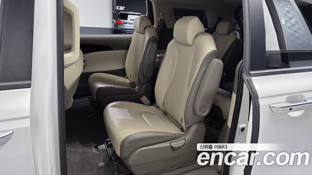 Kia Carnival (IV) Diesel 9-Seater Prestige 2023 — фото 26