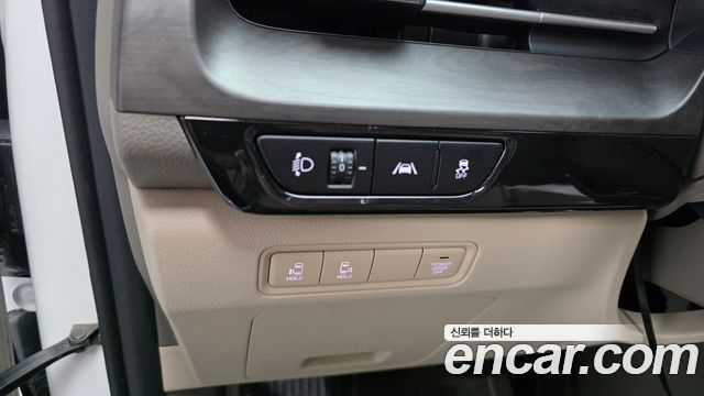 Kia Carnival (IV) Diesel 9-Seater Prestige 2023 — фото 31
