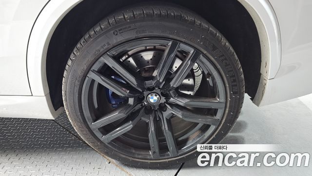 BMW X5M (G05) 4.4 2020 — фото 21