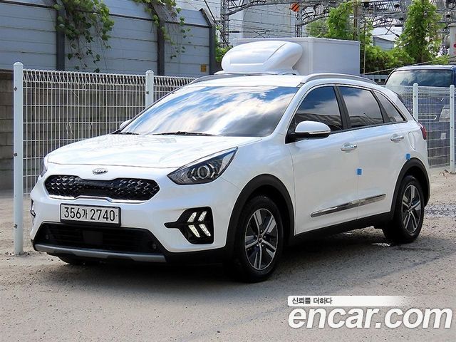 Kia Niro 1.6 HEV Prestige 2021 — фото 2