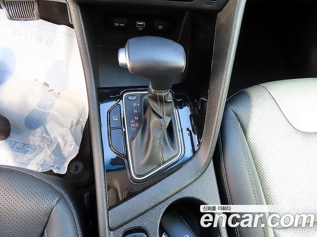 Kia Niro 1.6 HEV Prestige 2021 — фото 10