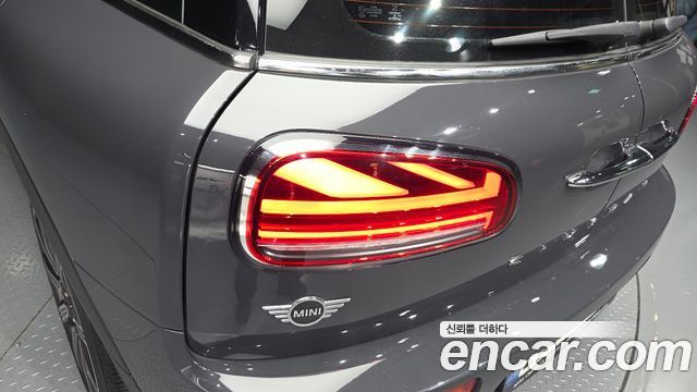 MINI Cooper S Clubman Standard 2nd 2021 — фото 29