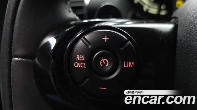 MINI Cooper S Clubman Standard 2nd 2021 — фото 33