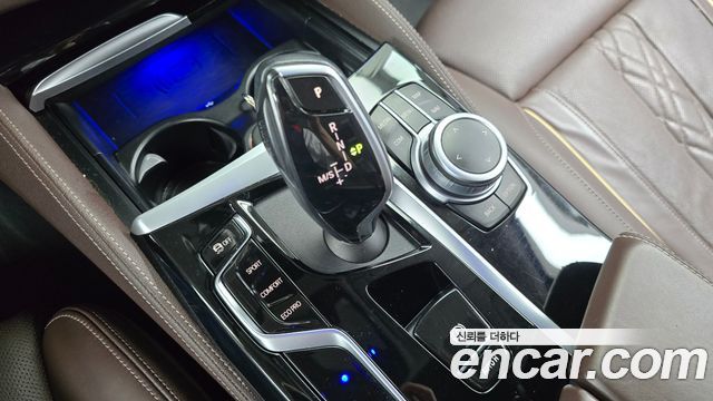 BMW 5 Series (G30) 523d xDrive Luxury 2022 — фото 9