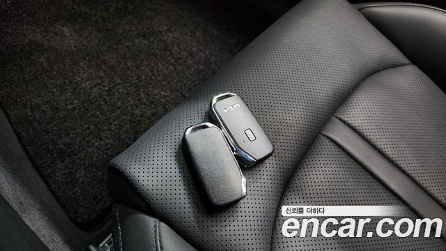 Kia K5 (III) 2.0 Noblesse 2023 — фото 15