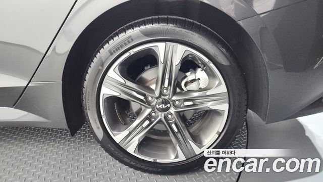 Kia K5 (III) 2.0 Noblesse 2023 — фото 21