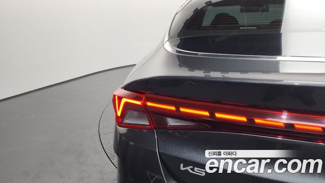 Kia K5 (III) 2.0 Noblesse 2023 — фото 23