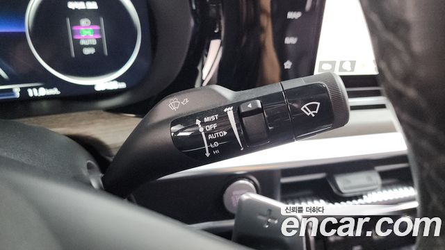 Kia K5 (III) 2.0 Noblesse 2023 — фото 28