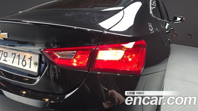 Chevrolet Malibu 1.3 Turbo LS Deluxe 2019 — фото 23