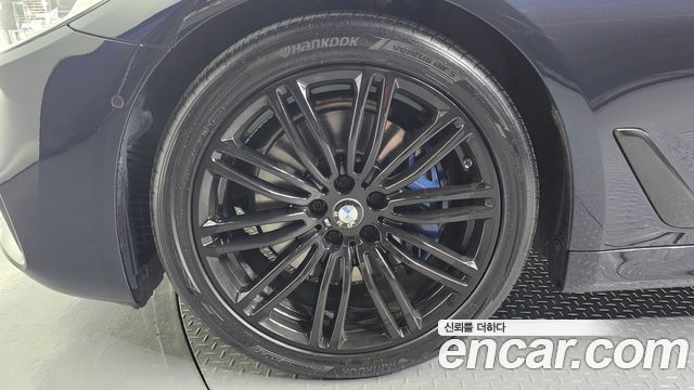 BMW 5 Series (G30) 530i M Sport Package Plus 2019 — фото 5