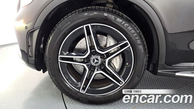 Mercedes-Benz GLC-Class (X253) GLC300 4MATIC Premium Coupe 2020 — фото 5