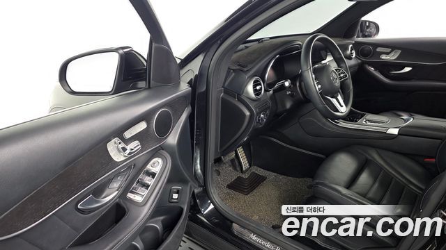 Mercedes-Benz GLC-Class (X253) GLC300 4MATIC Premium Coupe 2020 — фото 10