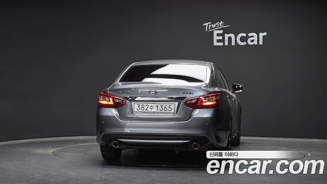 Nissan Altima 2.5 Smart L33 2018 — фото 4