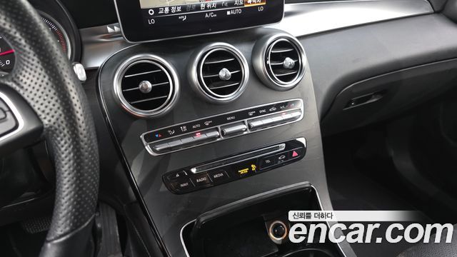 Mercedes-Benz GLC-Class (X253) GLC300 4MATIC 2019 — фото 17