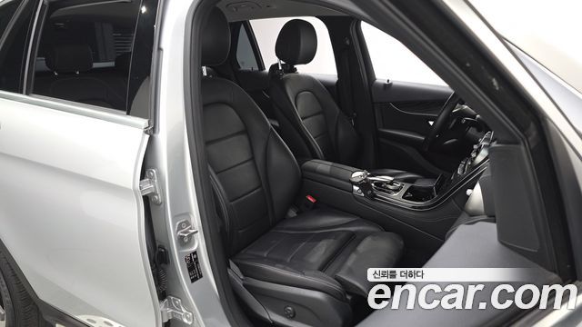 Mercedes-Benz GLC-Class (X253) GLC300 4MATIC 2019 — фото 26