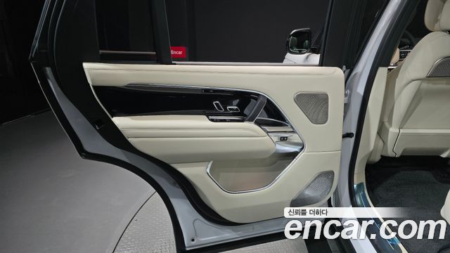 Land Rover Range Rover (V) D350 Autobiography Long Wheel Base 2025 — фото 25