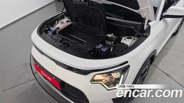 Kia Niro EV Air 2024 — фото 6