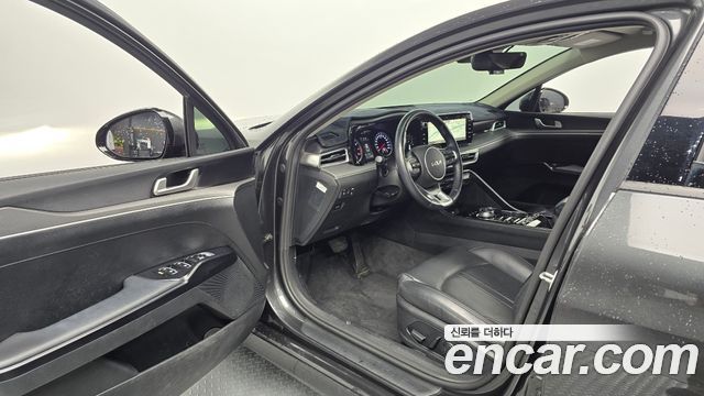 Kia K5 (III) 2.0 Prestige 2023 — фото 10