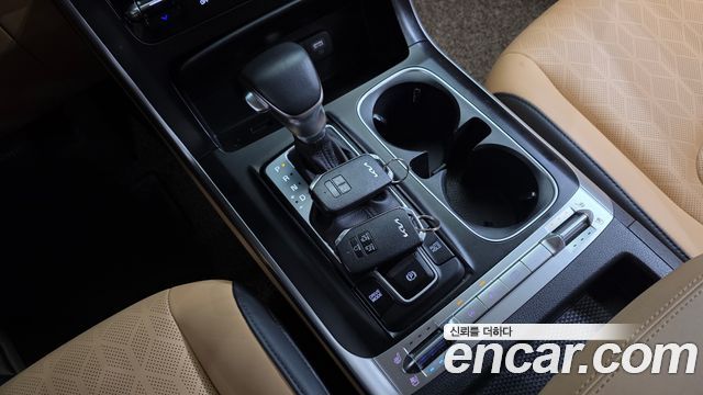 Kia Carnival (IV) Gasoline 9-Seater Prestige 2023 — фото 9