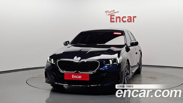 BMW 5 Series (G60) 530e xDrive M Sport 2025 — фото 3