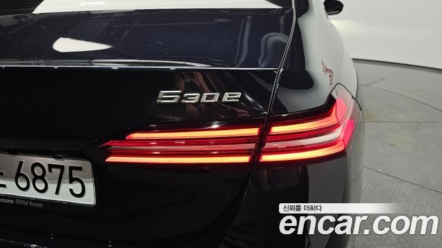 BMW 5 Series (G60) 530e xDrive M Sport 2025 — фото 23