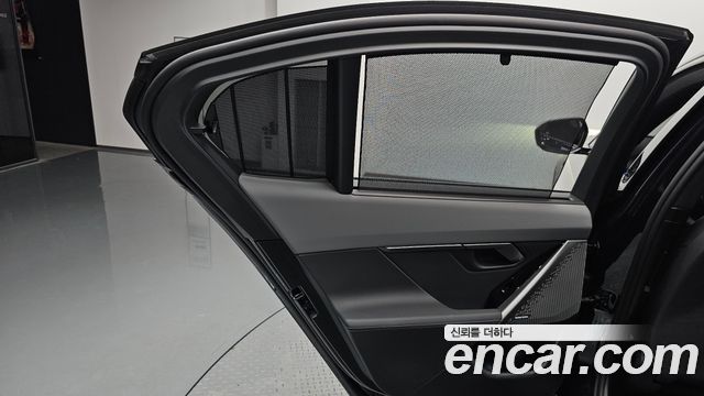 BMW 5 Series (G60) 530e xDrive M Sport 2025 — фото 25