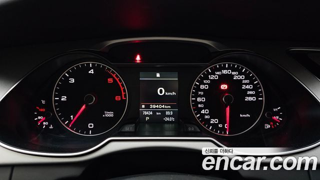 Audi A4 30 TDI Dynamic B8 2016 — фото 8