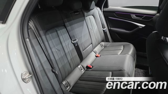 Audi A6 (C8) 45 TDI Quattro Premium 2021 — фото 11
