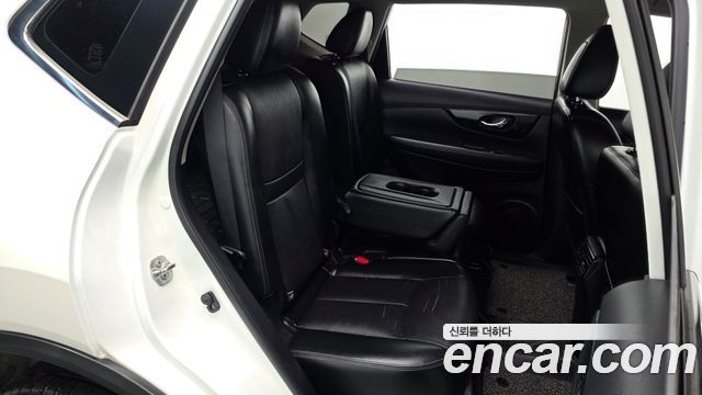 Nissan X-Trail 2.5 4WD 2018 — фото 11