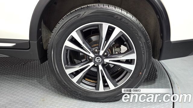 Nissan X-Trail 2.5 4WD 2018 — фото 21