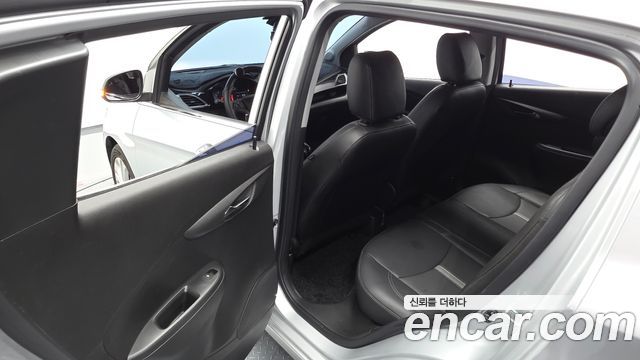 Chevrolet Spark Premier 2020 — фото 12