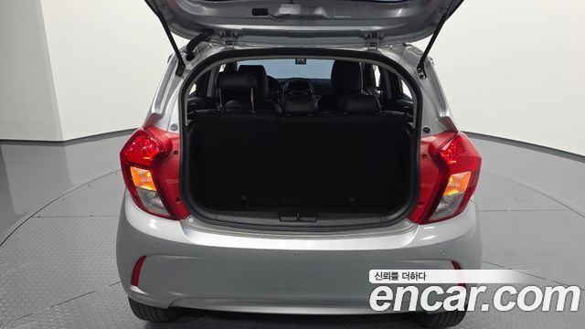 Chevrolet Spark Premier 2020 — фото 16